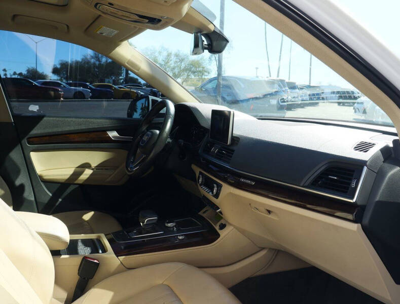 2019 Audi Q5 quattro Premium Plus 45 TFSI