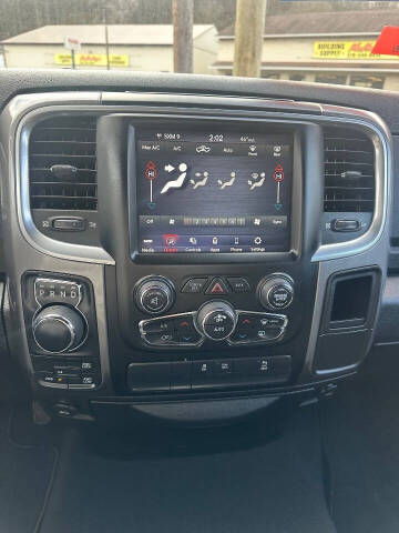 2021 RAM 1500 Classic SLT