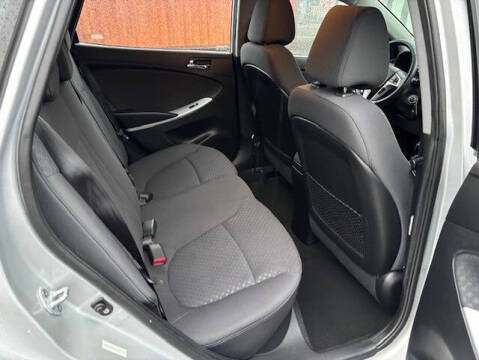 2012 Hyundai Accent SE