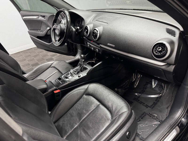 2017 Audi A3 Sportback e-tron 1.4T Premium