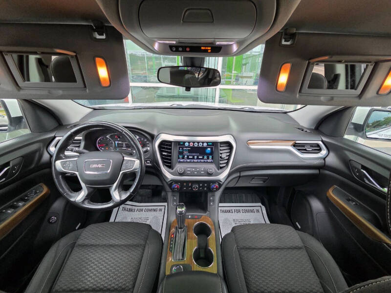 2018 GMC Acadia SLE-2