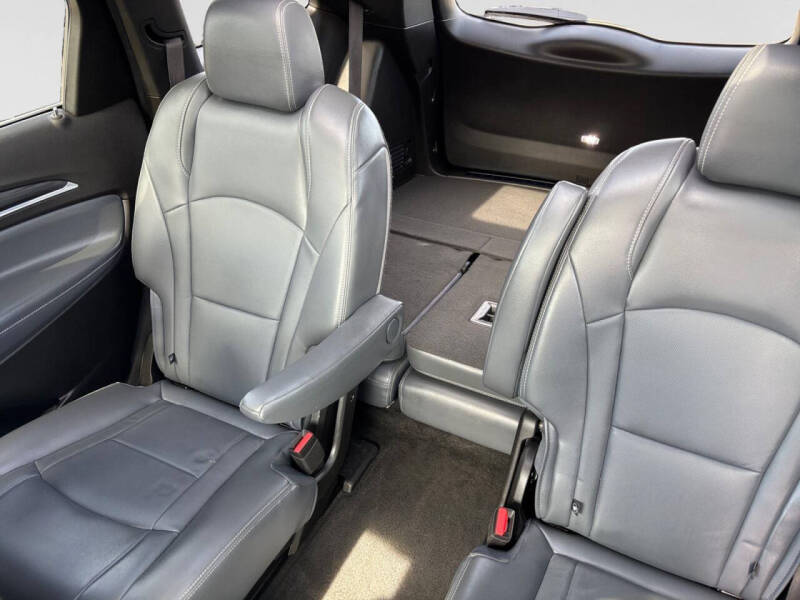 2023 Buick Enclave Essence