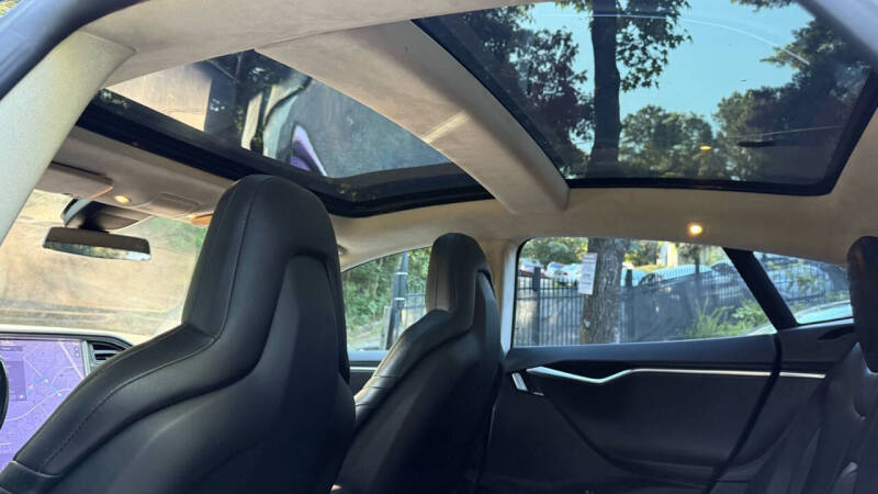 2014 Tesla Model S 85
