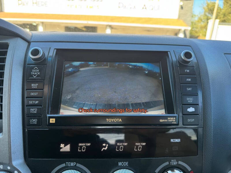 2010 Toyota Sequoia Platinum