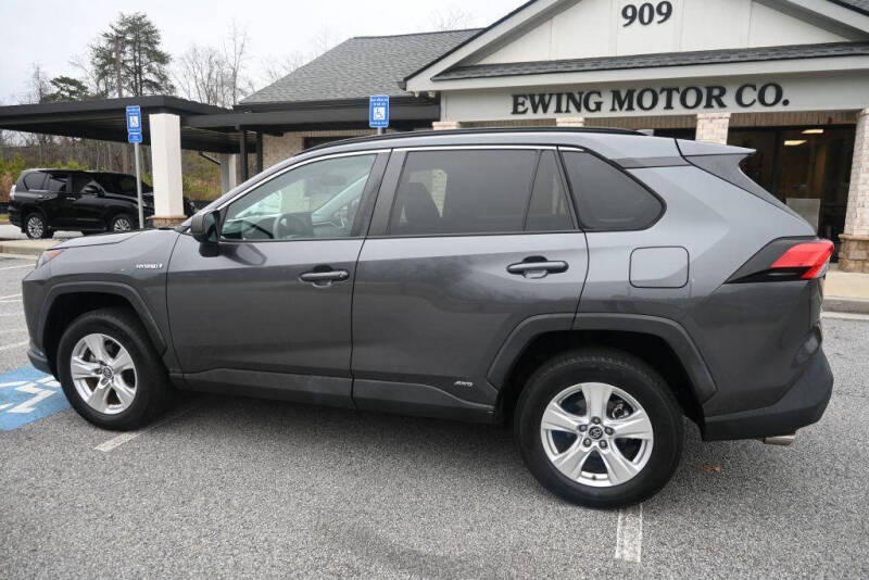 2020 Toyota RAV4 Hybrid LE