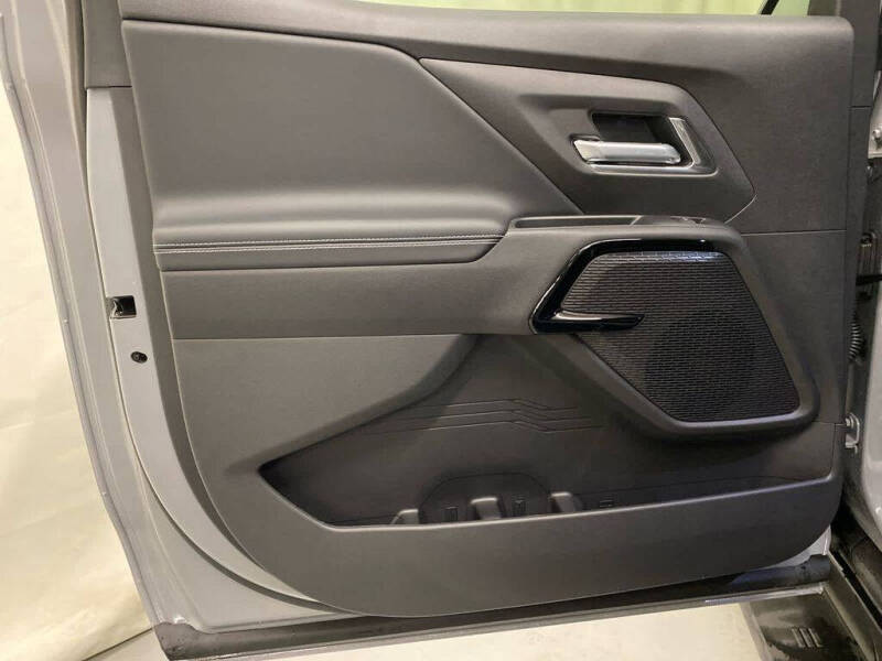 2025 Chevrolet Silverado EV LT