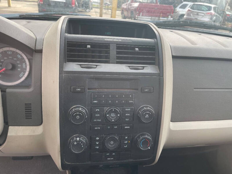 2011 Ford Escape XLS