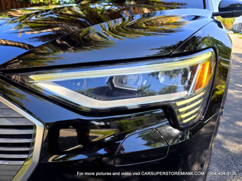 2019 Audi e-tron quattro Premium Plus
