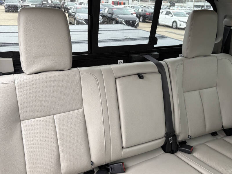 2020 Nissan Titan SL