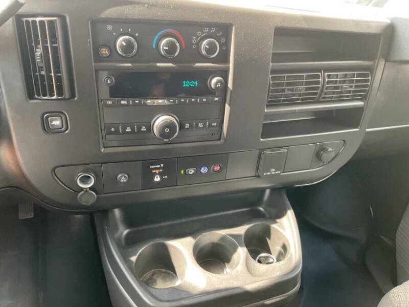 2021 Chevrolet Express 2500