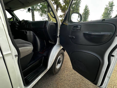 2001 Dodge Ram Van 3500