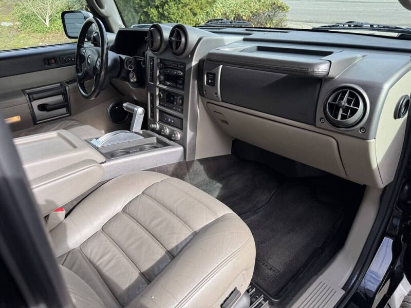 2004 HUMMER H2