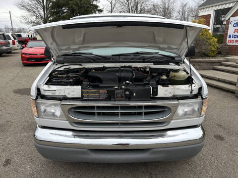 2000 Ford E-Series E-150
