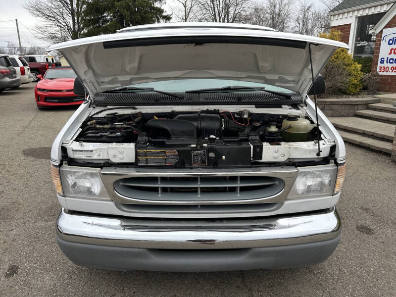 2000 Ford E-Series E-150