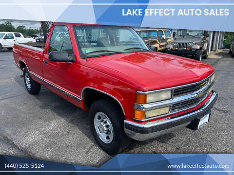 2000 Chevrolet C/K 2500 Series for sale at Lake Effect Auto Sales in Chardon OH