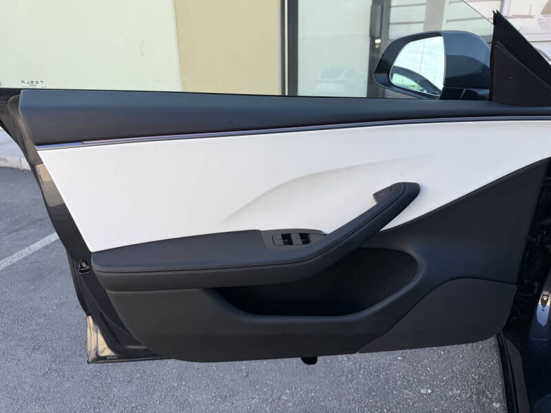 2026 Tesla Model 3 Premium