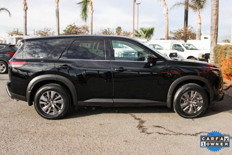 2024 Nissan Pathfinder S