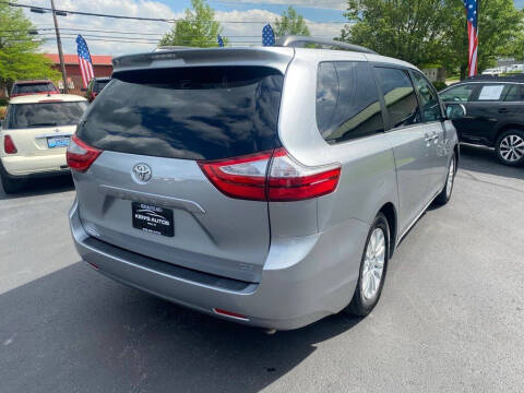 2017 Toyota Sienna
