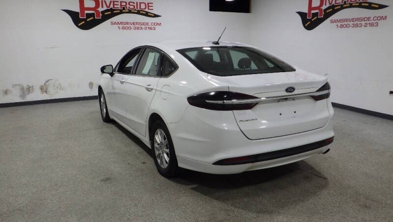 2018 Ford Fusion S