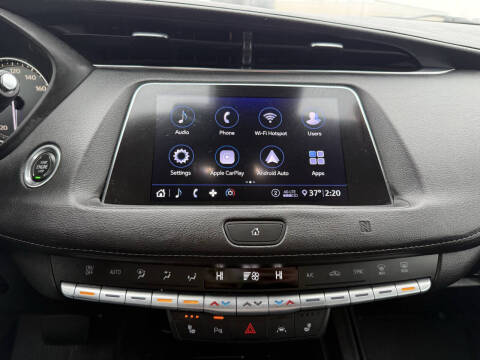 2020 Cadillac XT4 Premium Luxury