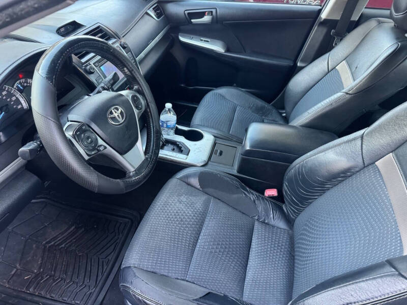 2014 Toyota Camry SE