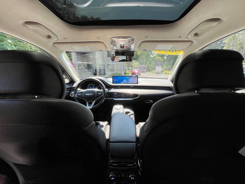 2024 Genesis Electrified GV70