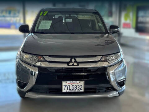 2017 Mitsubishi Outlander ES