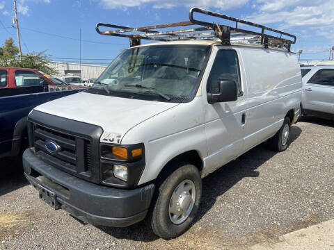 2009 Ford E-Series for sale at Corridor Motors in Cedar Rapids IA