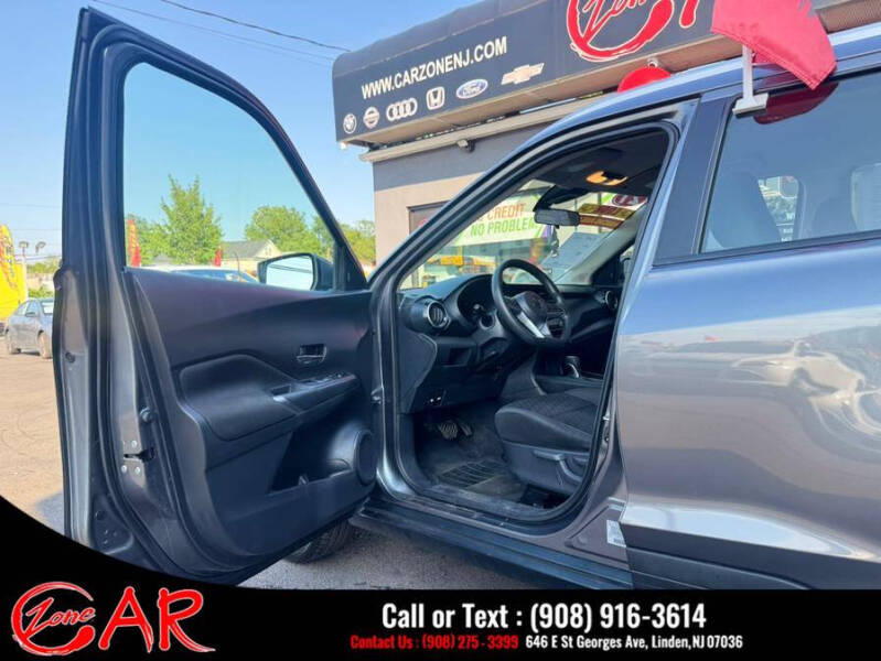 2021 Nissan Kicks SV