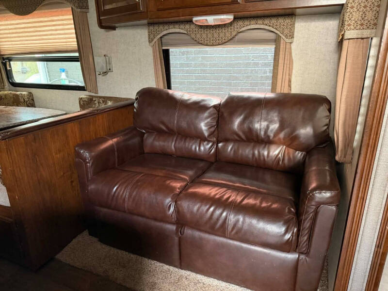 2015 Keystone RV LAREDO 291TG