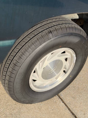 2000 Ford E-Series E-150