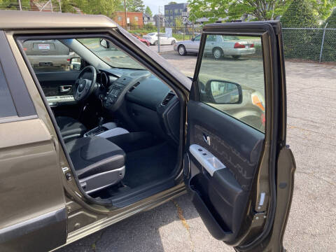 2012 Kia Soul +