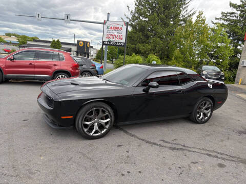 2017 Dodge Challenger SXT Plus