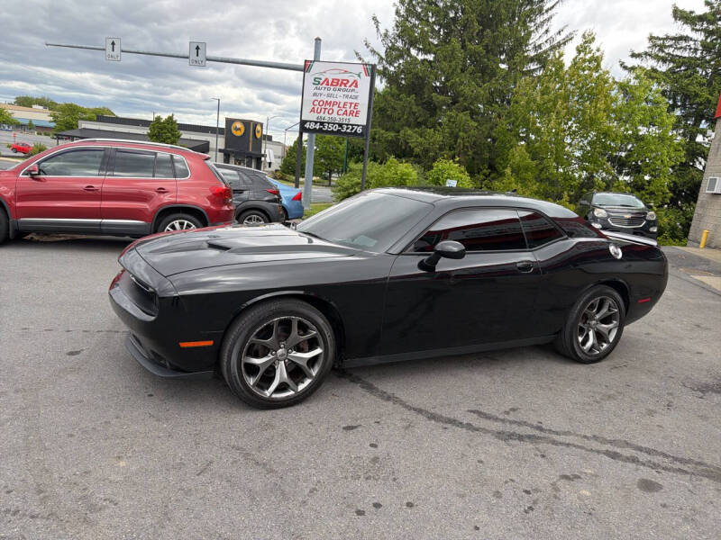 2017 Dodge Challenger SXT Plus