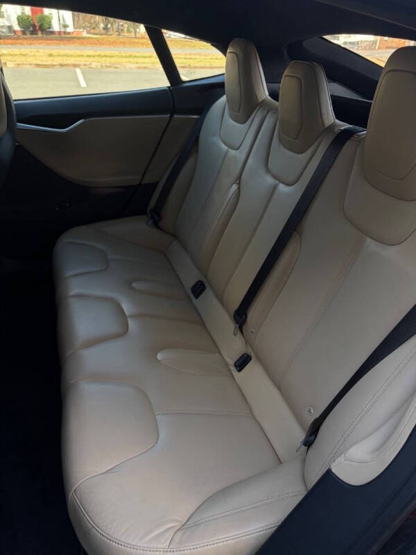 2016 Tesla Model S 75D