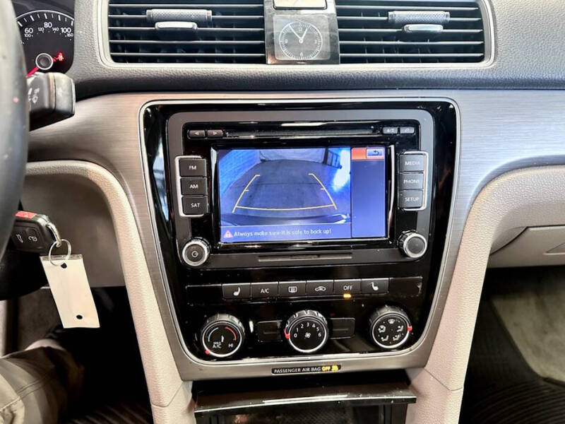2014 Volkswagen Passat