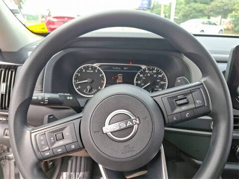 2024 Nissan Pathfinder S