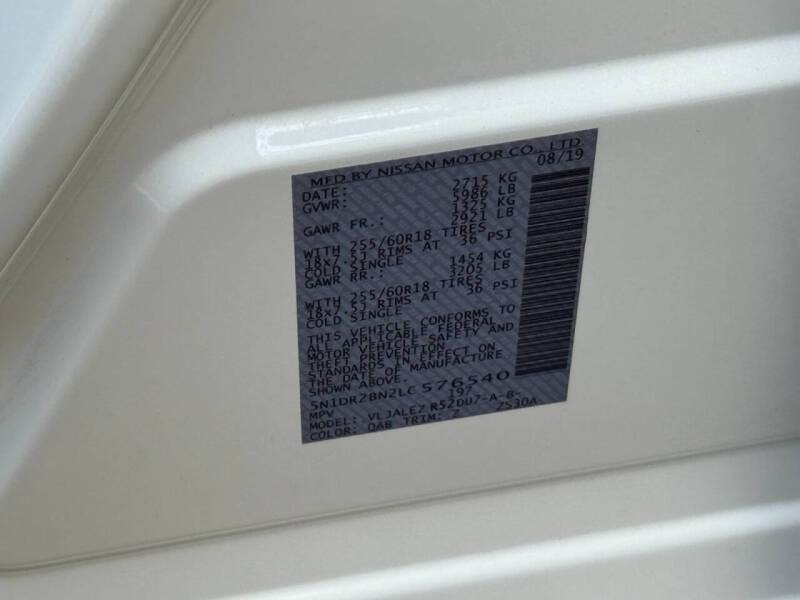 2020 Nissan Pathfinder SV