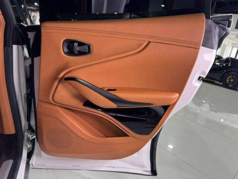 2023 Aston Martin DBX 707