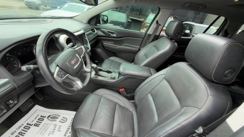2017 GMC Acadia SLT-1
