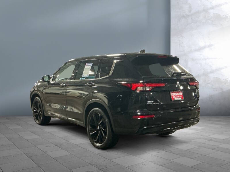 2023 Mitsubishi Outlander