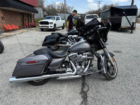 2015 Harley-Davidson FLHXS - for sale at Dark Horse Motorcycles in Gaffney SC