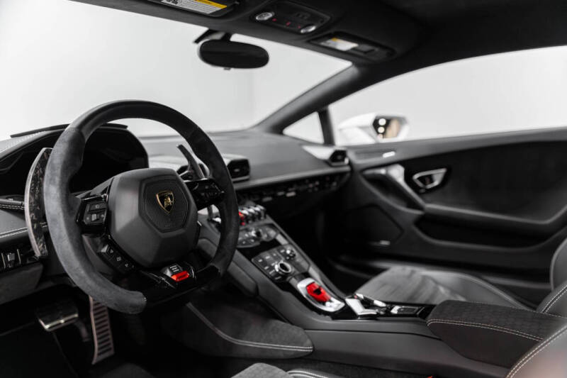 2017 Lamborghini Huracan LP 610-4