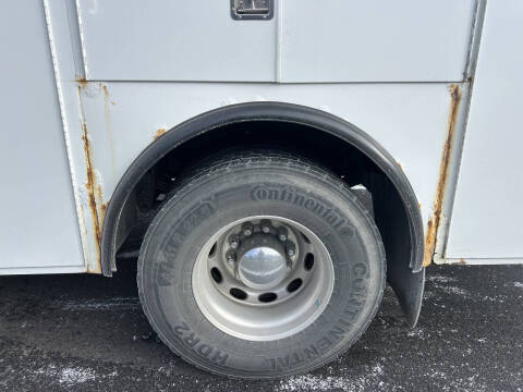 2006 Peterbilt 335 Mechanic's Truck