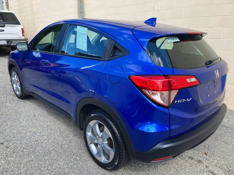 2018 Honda HR-V LX photo 4