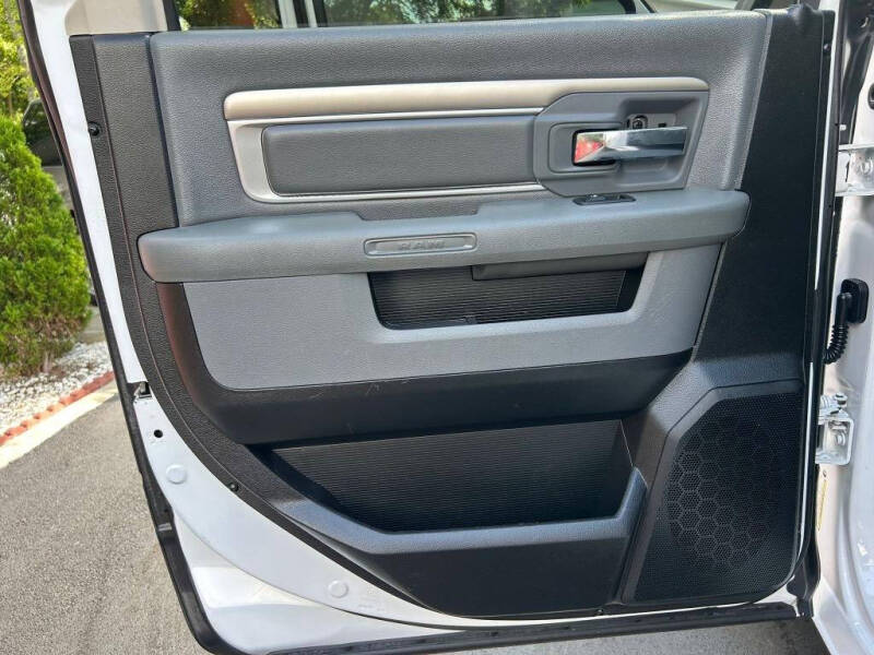 2019 RAM 1500 Classic SLT