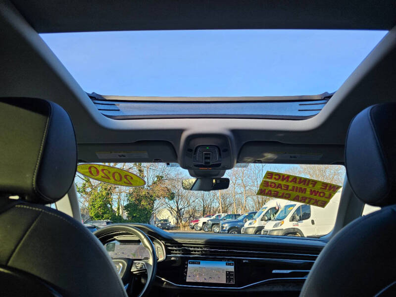 2020 Audi Q8 quattro Premium Plus 55 TFSI