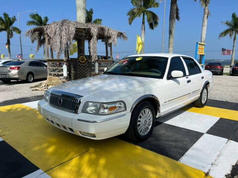 2007 Mercury Grand Marquis for sale at D&S Auto Sales, Inc in Melbourne FL