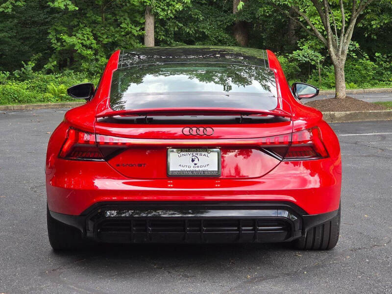 2024 Audi e-tron GT quattro Premium Plus