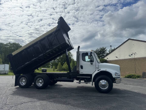 2005 Freightliner M2 112